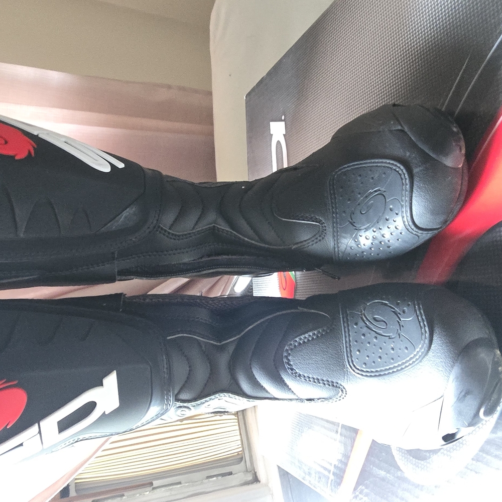 Black Motorcycle Boots